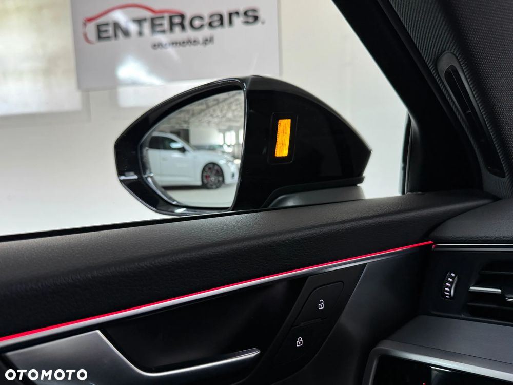 Audi A6 Avant 40 TDI quattro S tronic S line - 30