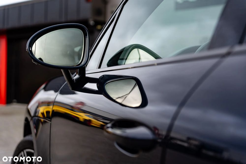 Porsche Macan Turbo PDK - 25