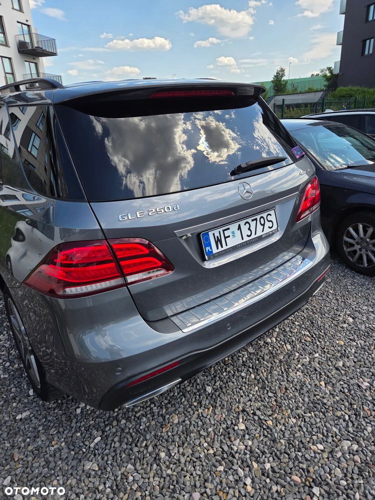 Mercedes-Benz GLE 250 d 4-Matic - 8