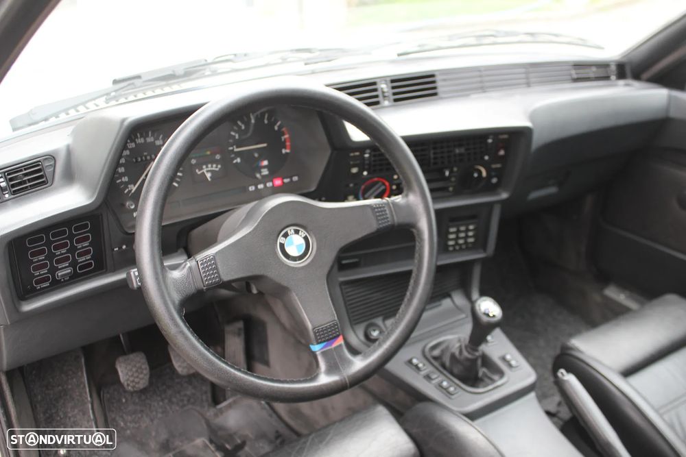 BMW 635 M CSi - 13