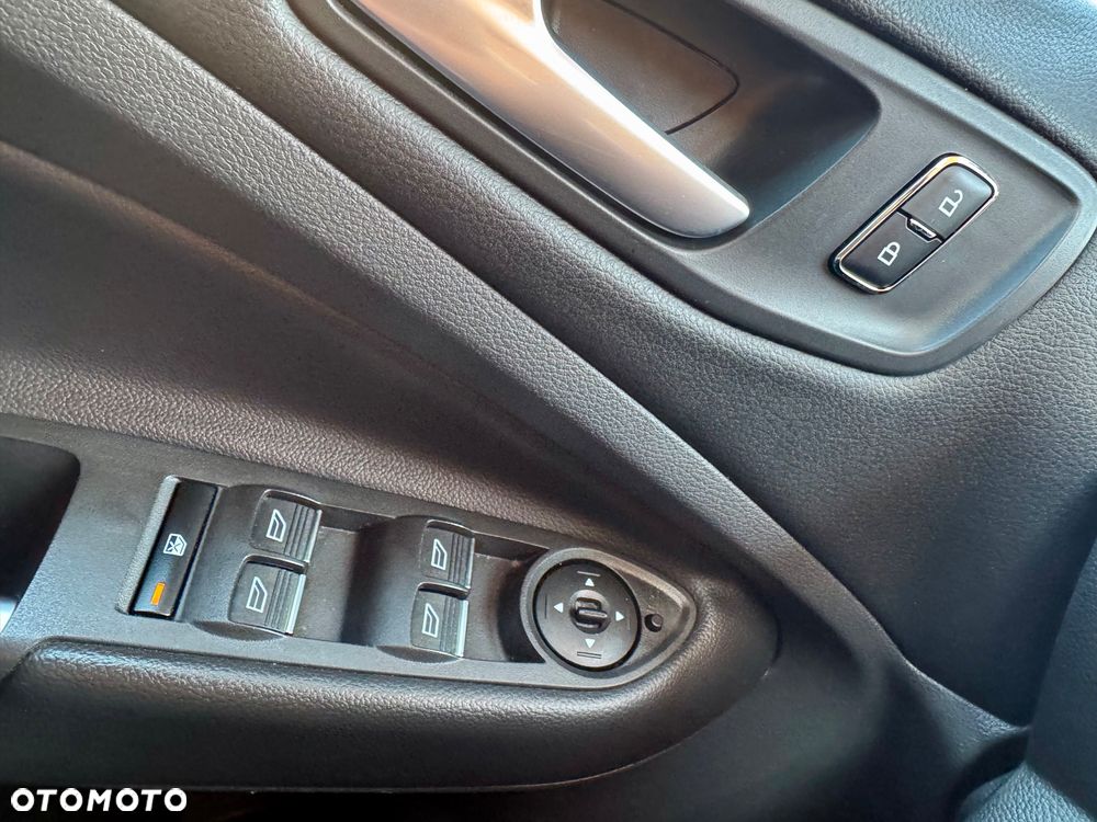 Ford Kuga 2.0 TDCi 4WD Trend - 32