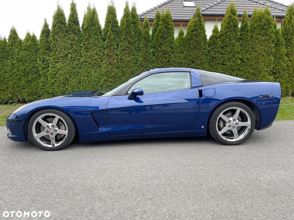 Chevrolet Corvette - 18