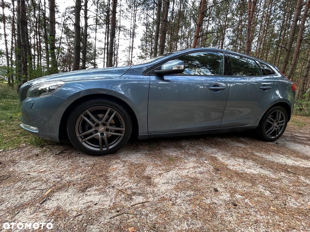 Volvo V40 D2 - 21