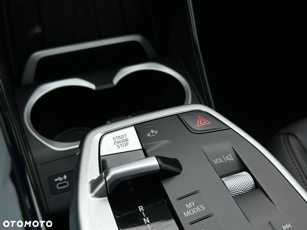 BMW X1 xDrive20d xLine sport - 30