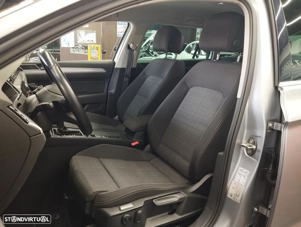 VW Passat Variant 2.0 TDI Business DSG - 16