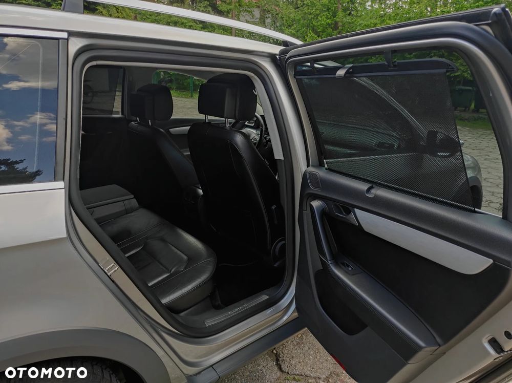 Volkswagen Passat Alltrack - 11