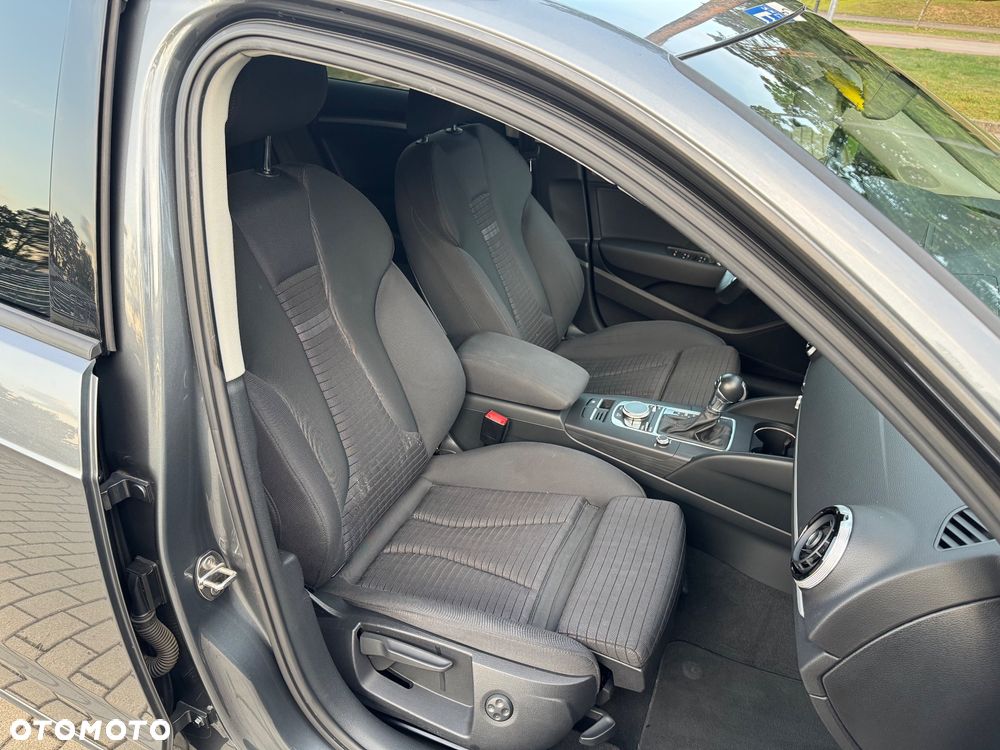 Audi A3 Sportback 1.4 TFSI Ambiente S tronic - 24