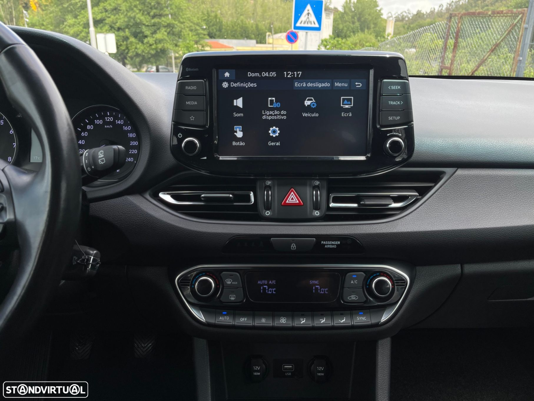 Hyundai i30 - 23