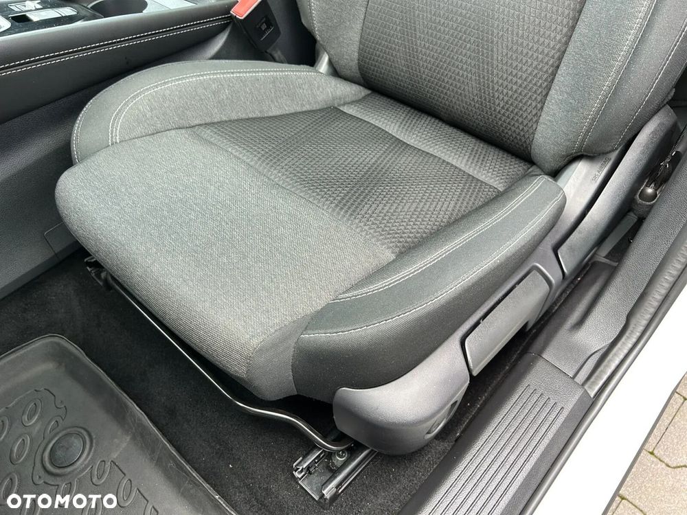 Nissan Qashqai 1.3 DIG-T MHEV Premiere Edition - 20