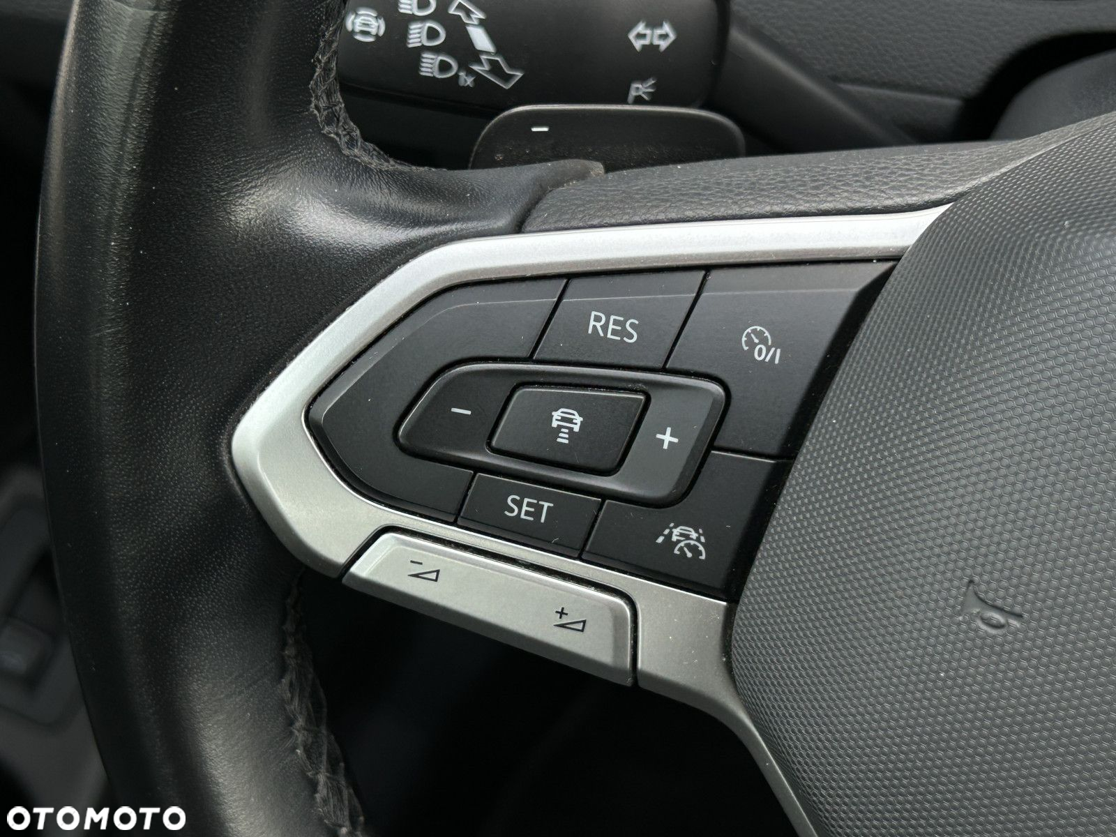 Volkswagen Passat 1.5 TSI EVO Elegance DSG - 22