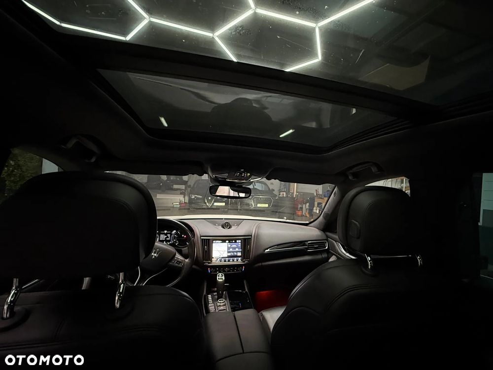 Maserati Levante Q4 GranSport - 25