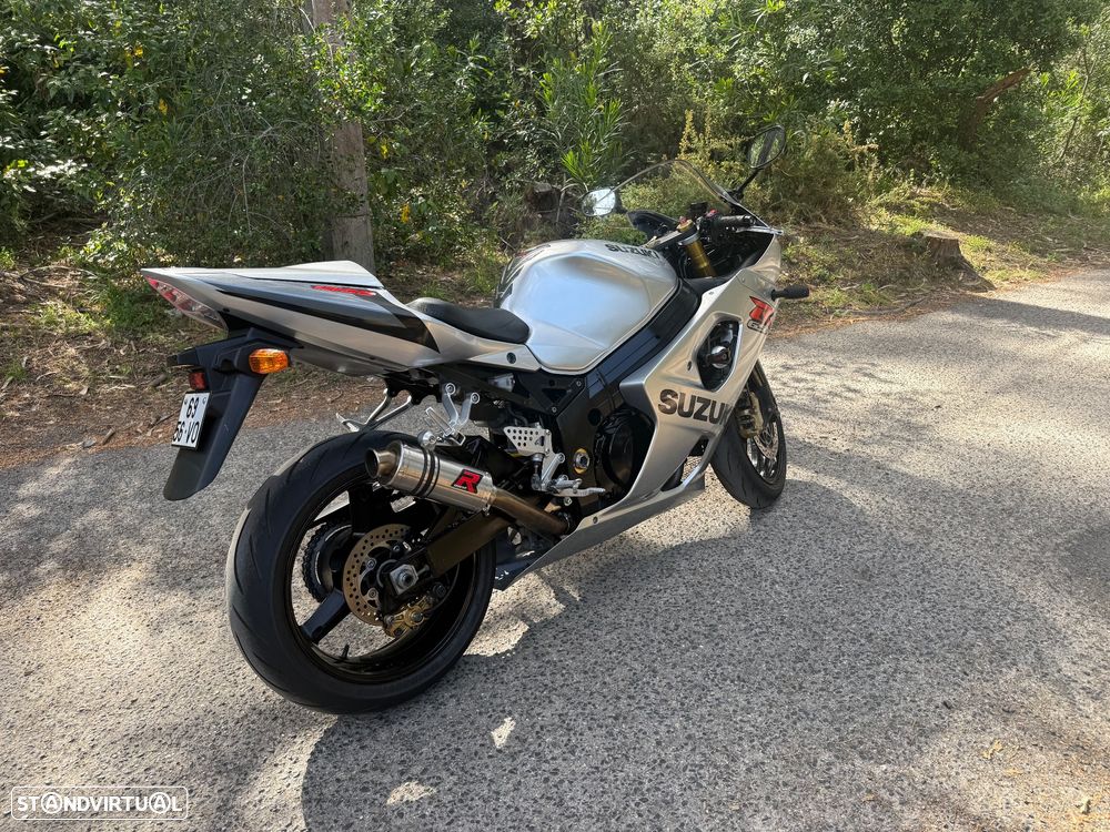 Suzuki GSX-R 1000 - 16