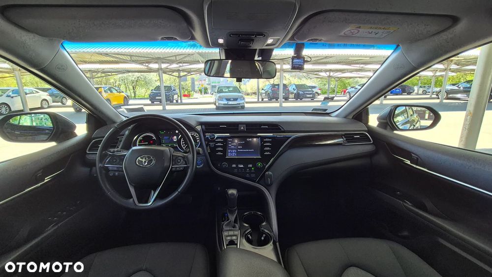 Toyota Camry 2.5 Hybrid Comfort CVT - 11