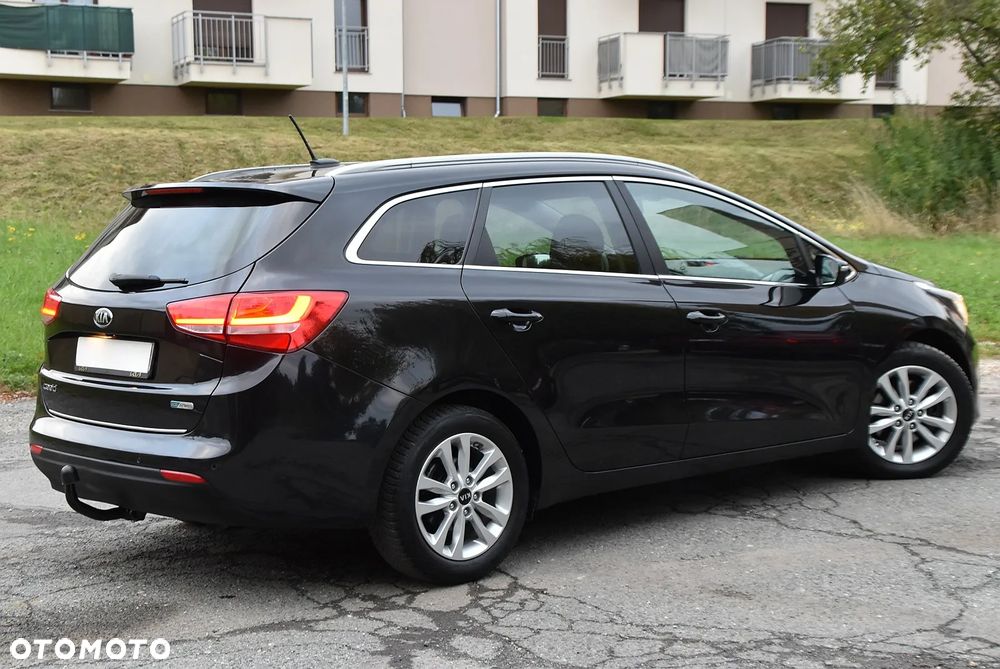 Kia Ceed - 6