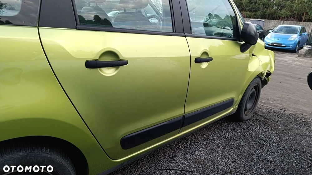 35443 citroen c3 picasso 1.4 vti 8fs na części lakier KARC - 22