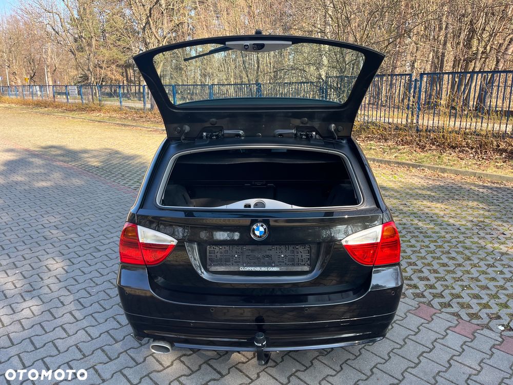 BMW Seria 3 - 23
