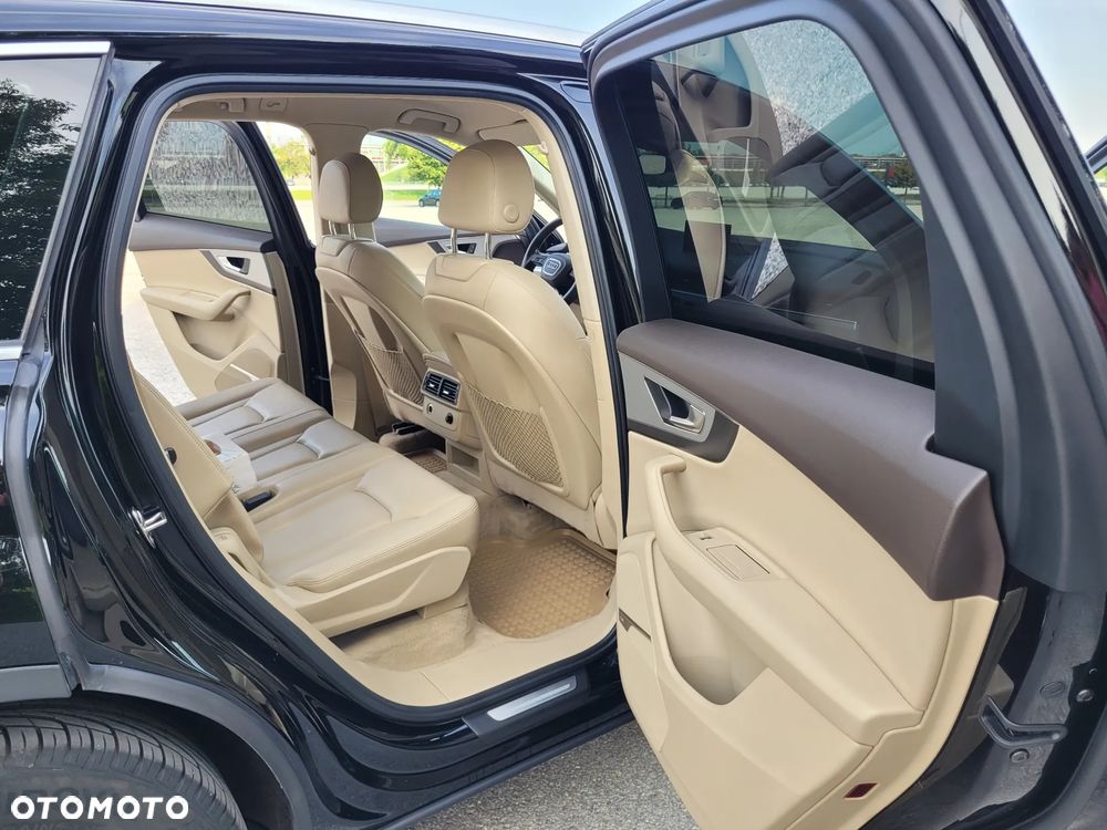 Audi Q7 - 16