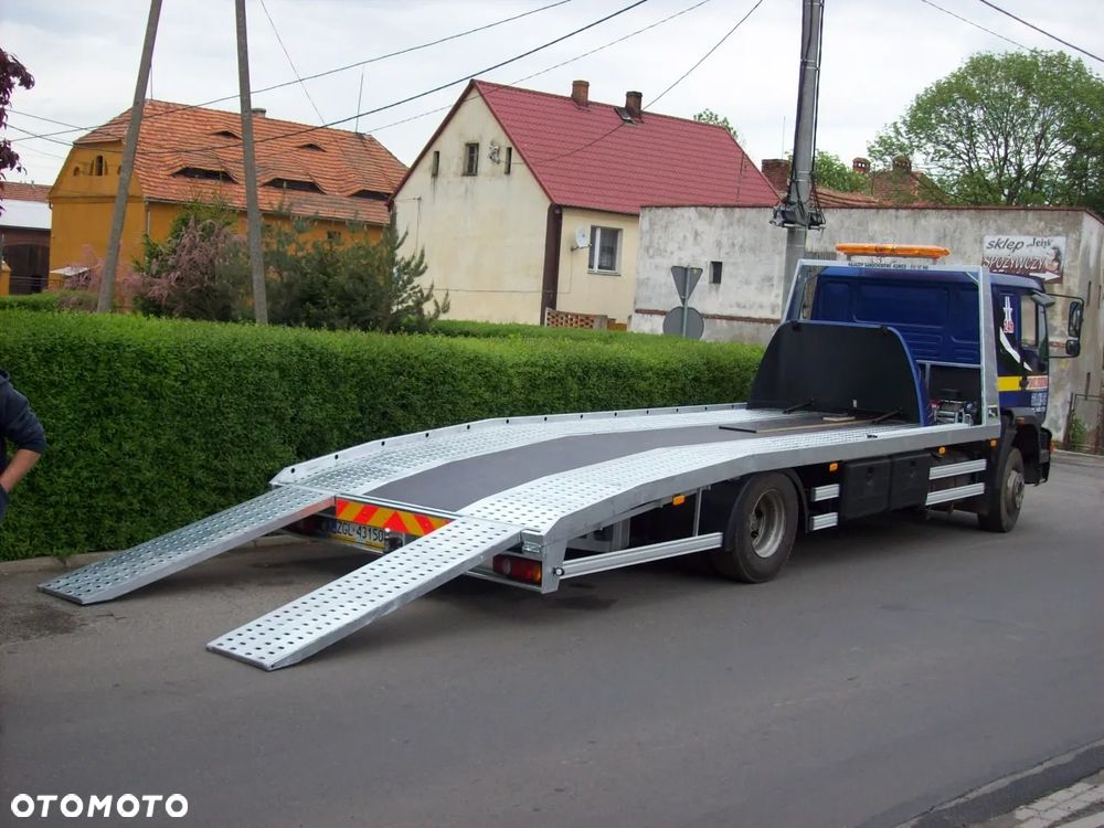 mercedes atego 12t DMC  NAJAZD zabudowa kunice - 10