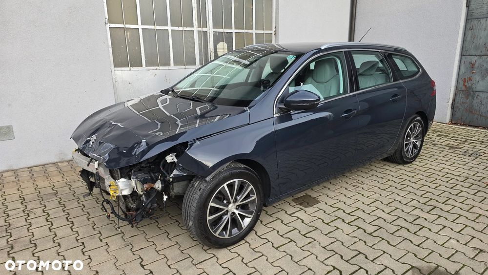 Peugeot 308 130 e-THP Stop & Start Access - 10