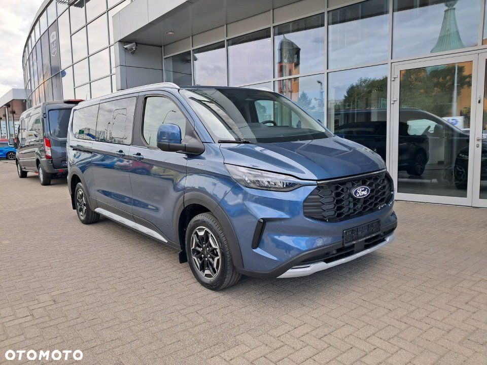 Ford Tourneo Custom - 10