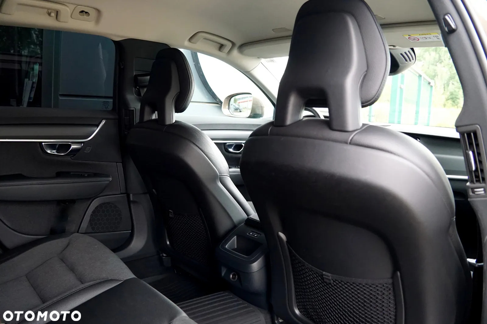 Volvo V90 Cross Country D4 AWD - 26