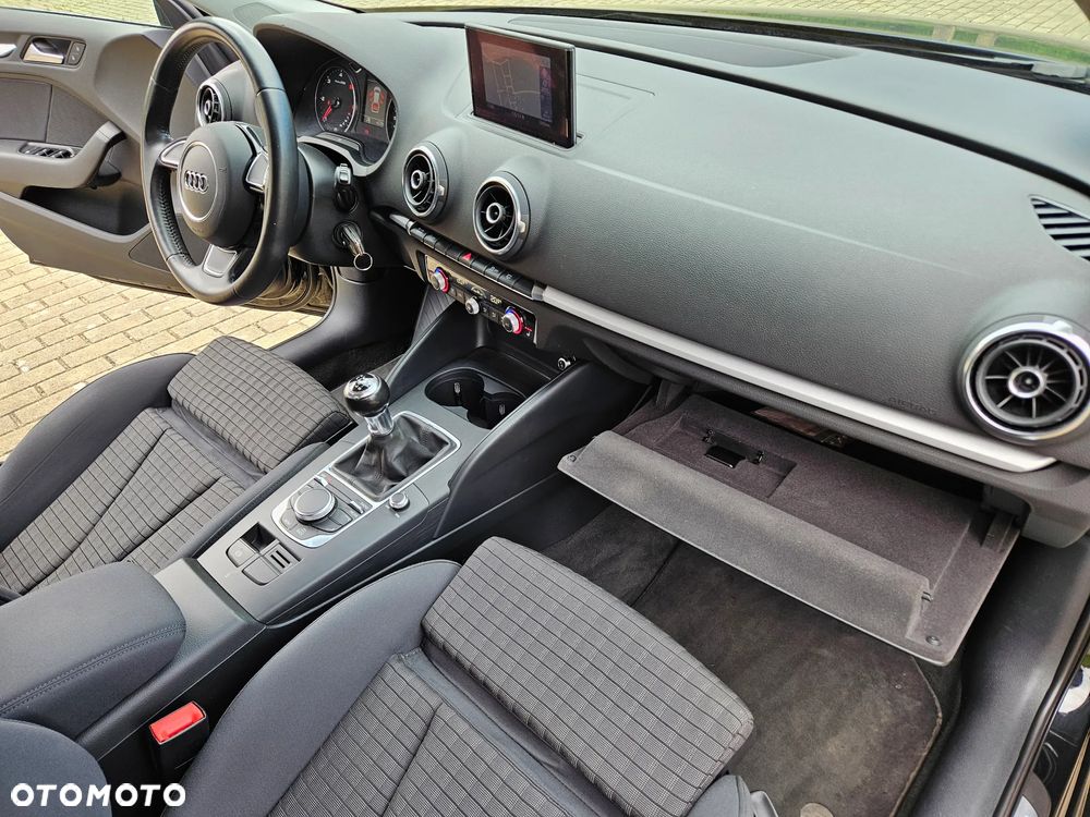 Audi A3 Sportback 1.6 TDI Attraction - 29