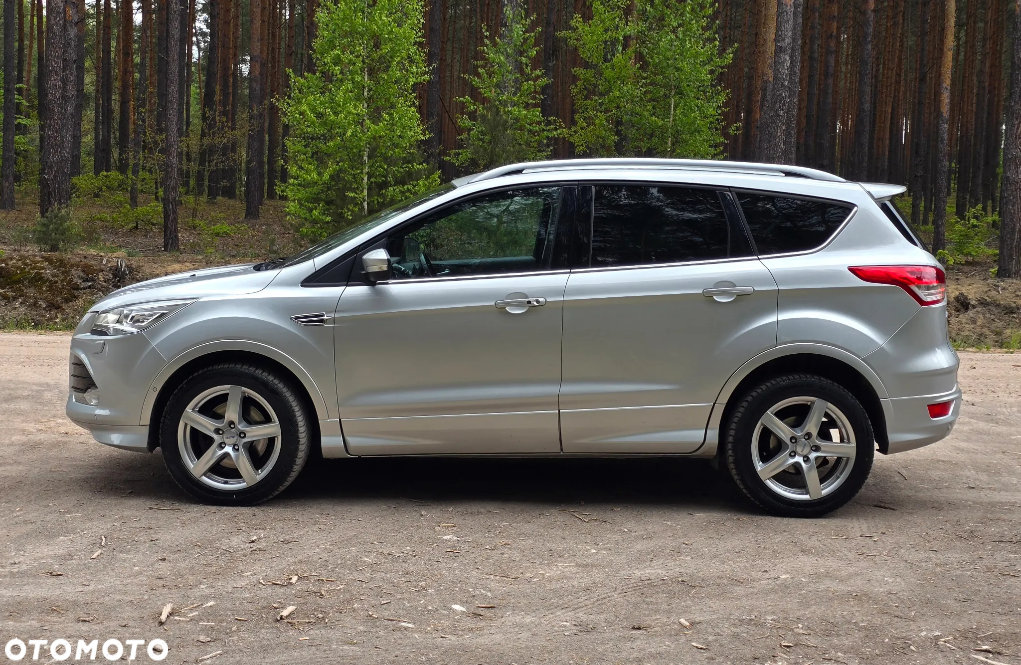 Ford Kuga 2.0 TDCi 4x4 Individual - 4