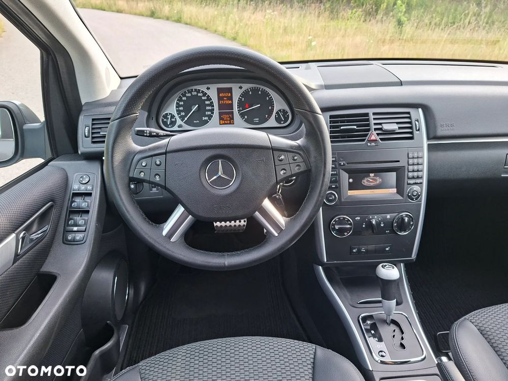 Mercedes-Benz Klasa B 170 Autotronic Grand Edition - 26