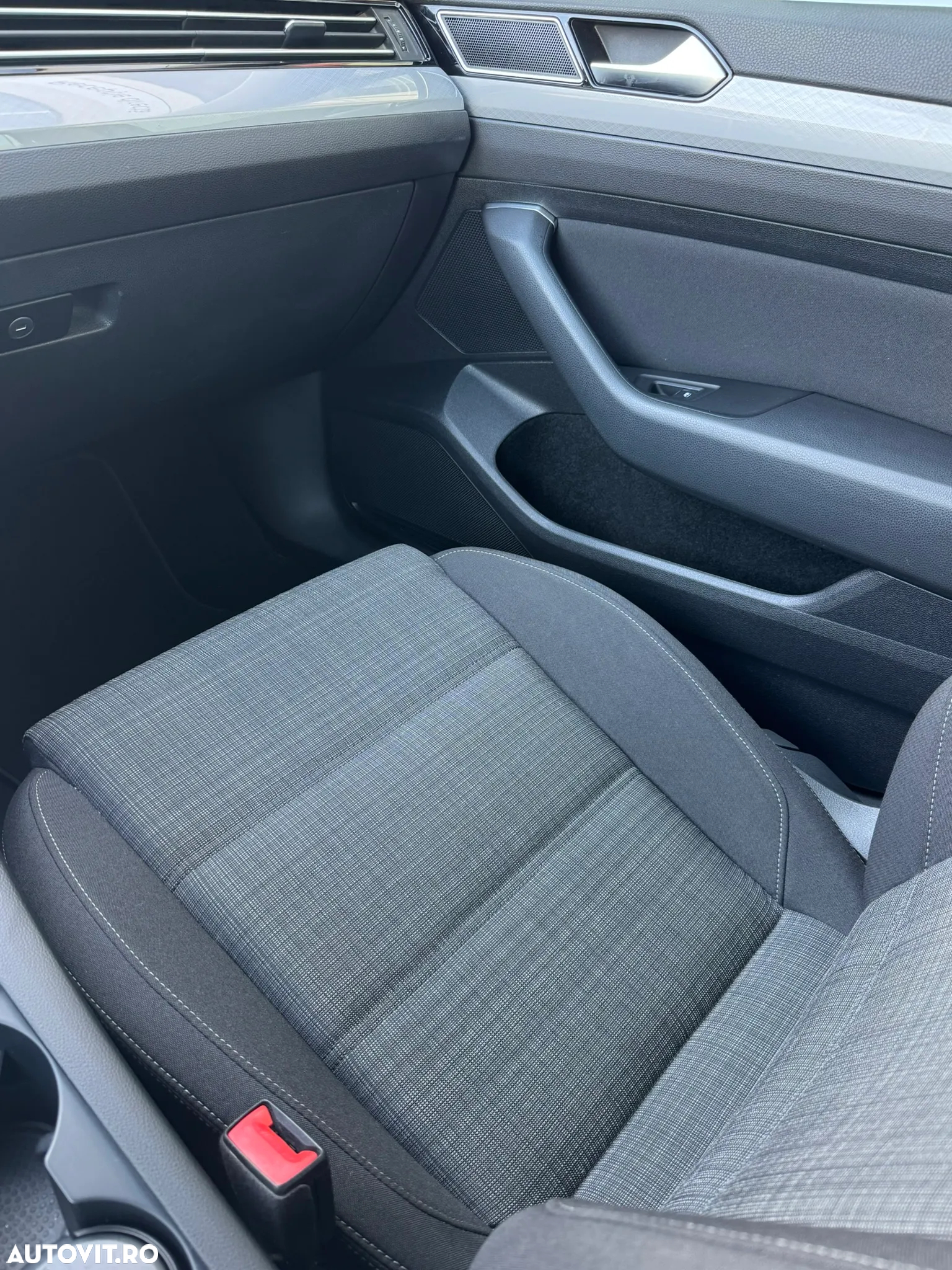 Volkswagen Passat - 23