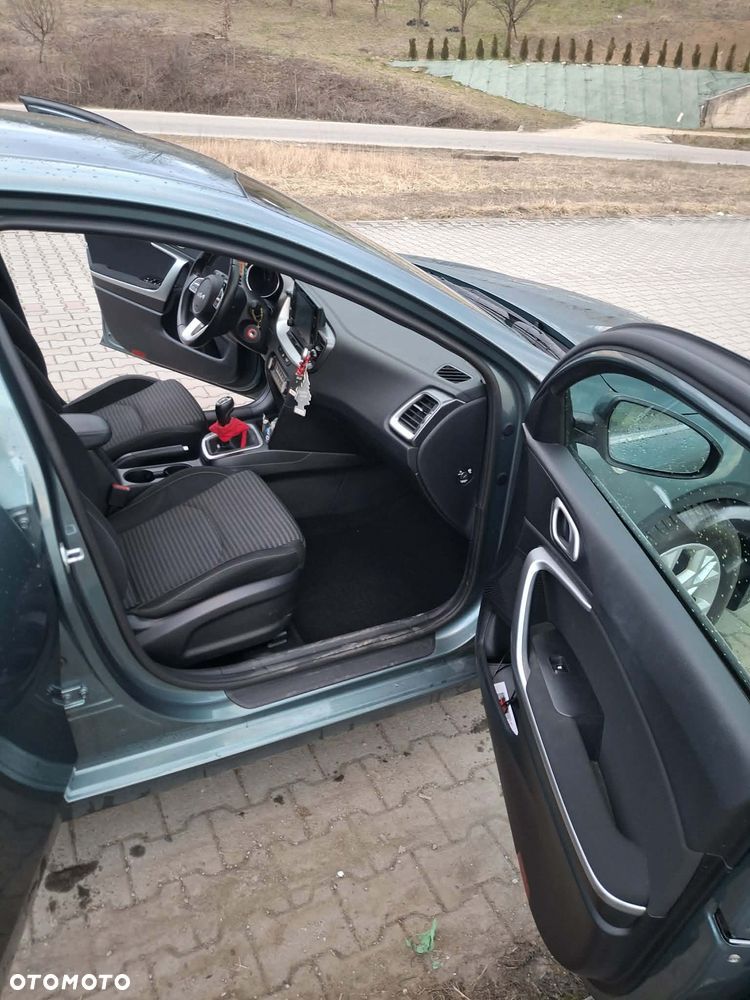 Kia Ceed 1.0 T-GDI M - 9