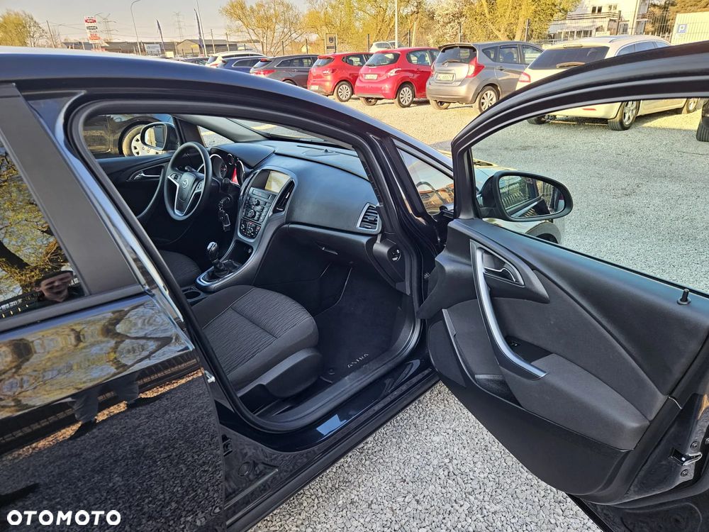 Opel Astra 1.4 Turbo Edition - 28