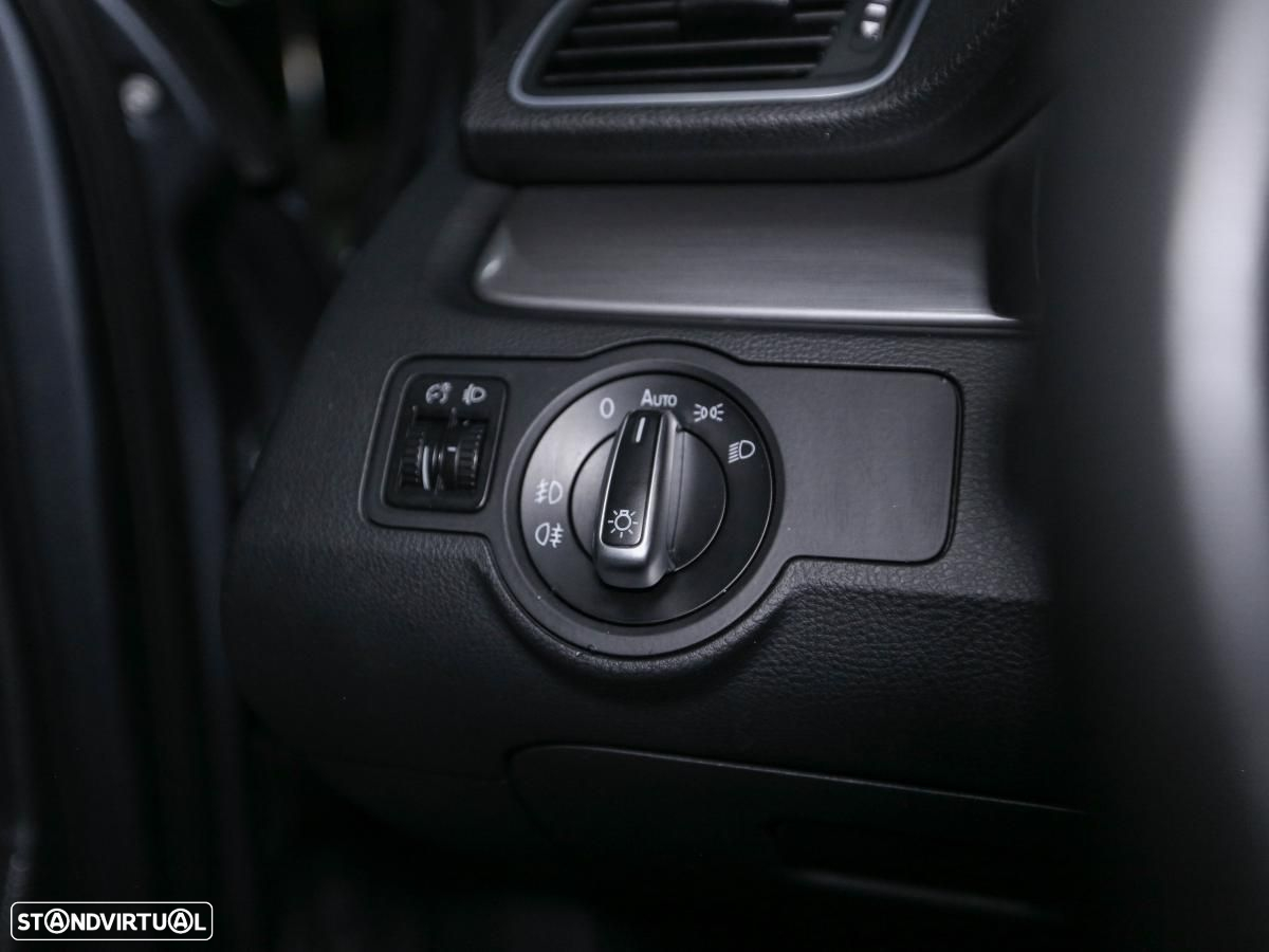 VW Passat - 14
