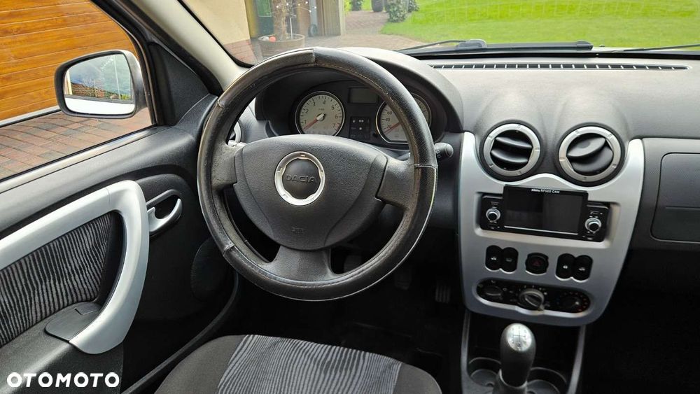 Dacia Sandero 1.6 Laureate - 16