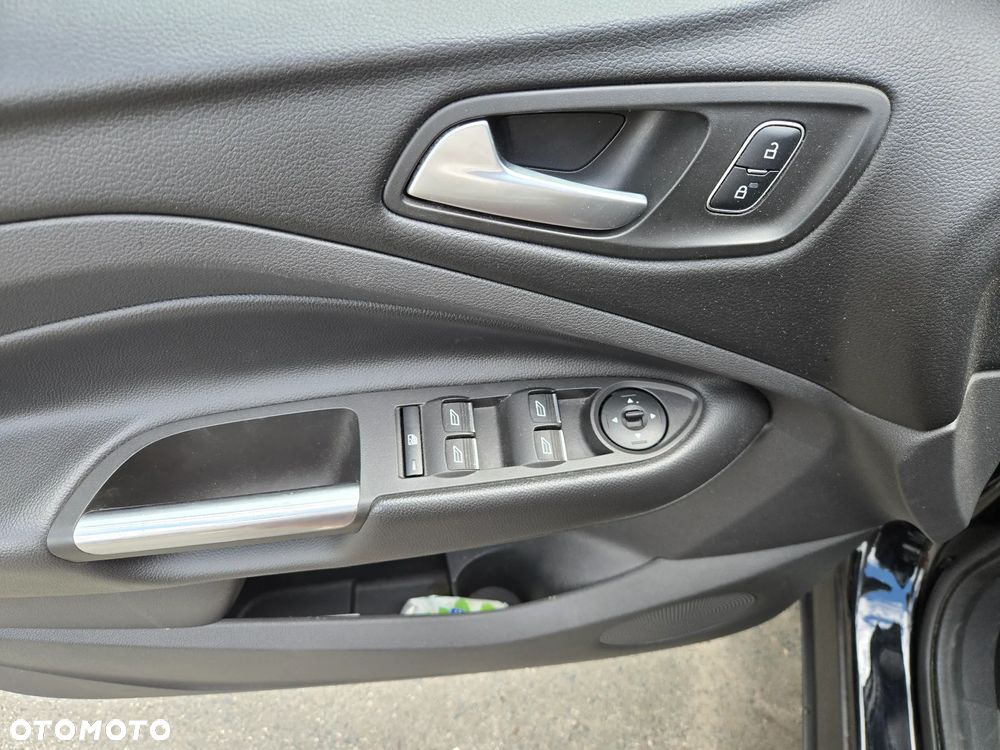 Ford Kuga 1.5 EcoBoost 2x4 Trend - 15
