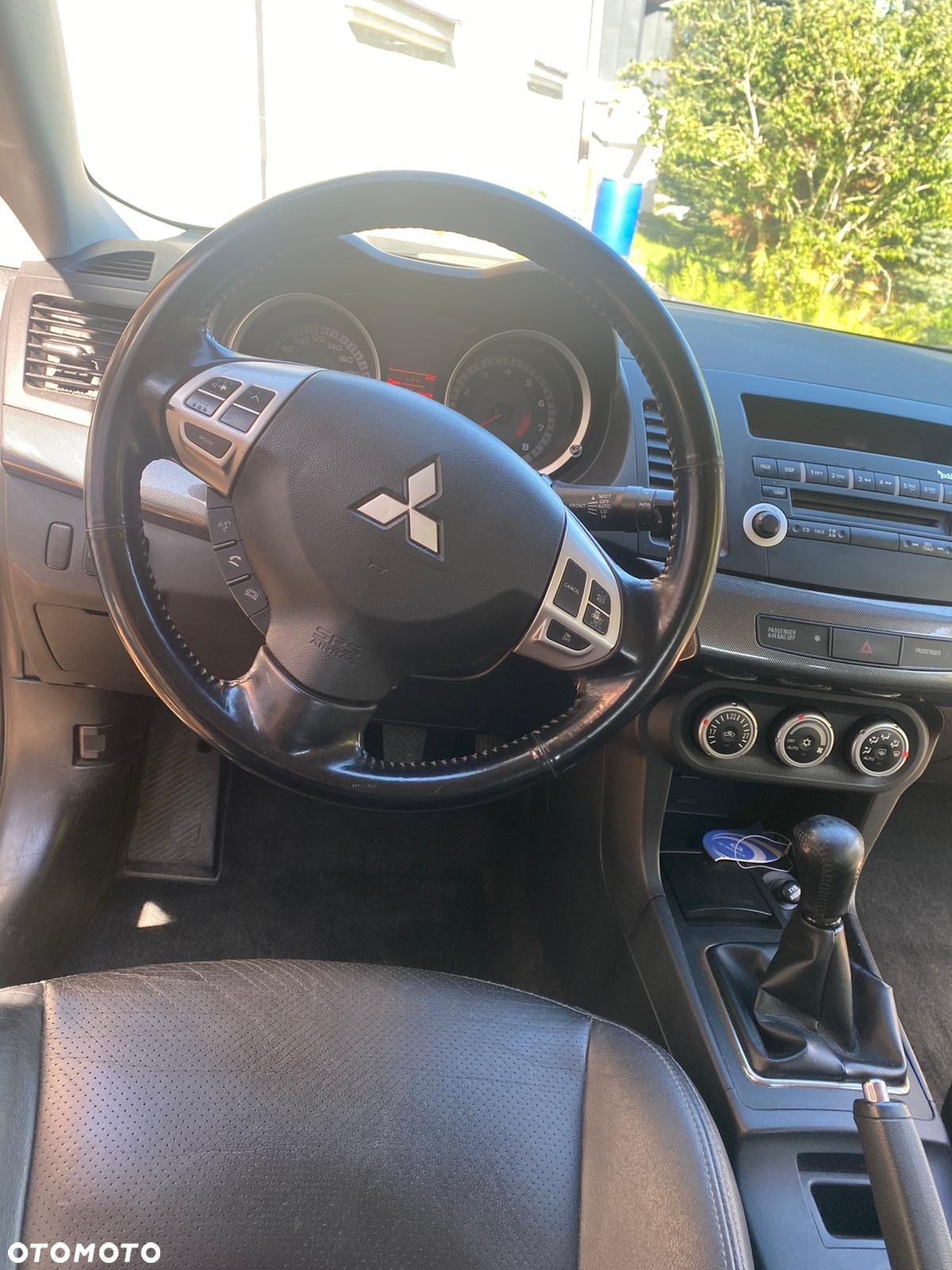 Mitsubishi Lancer 1.8 Intense - 11