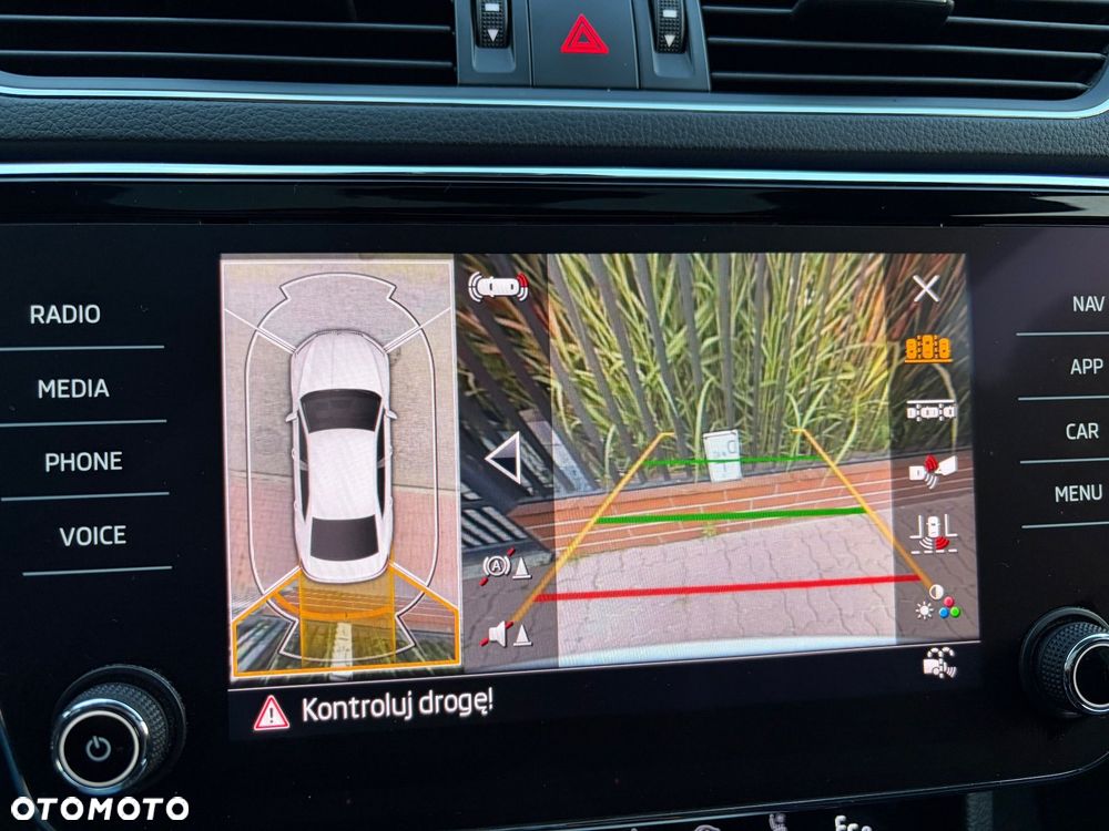 Skoda Superb 1.4 TSI Plug-In Hybrid L&K DSG - 23