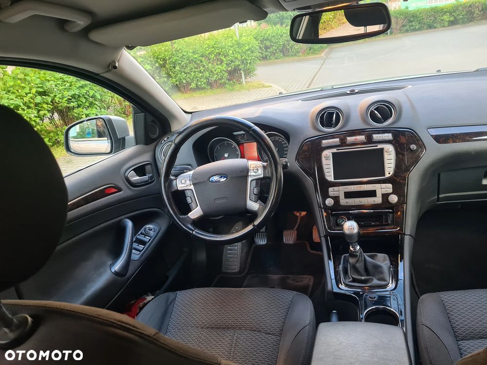 Ford Mondeo 2.0 TDCi Ghia - 4