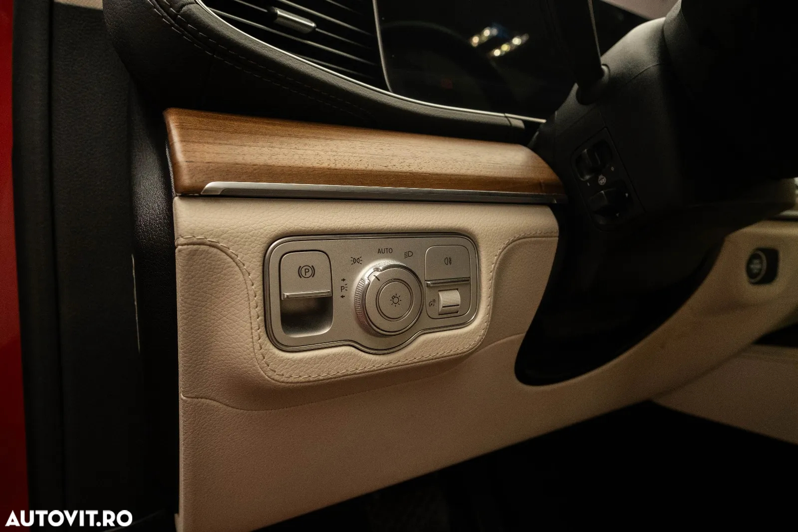 Mercedes-Benz GLE 350 e 4Matic 9G-TRONIC AMG Line - 40