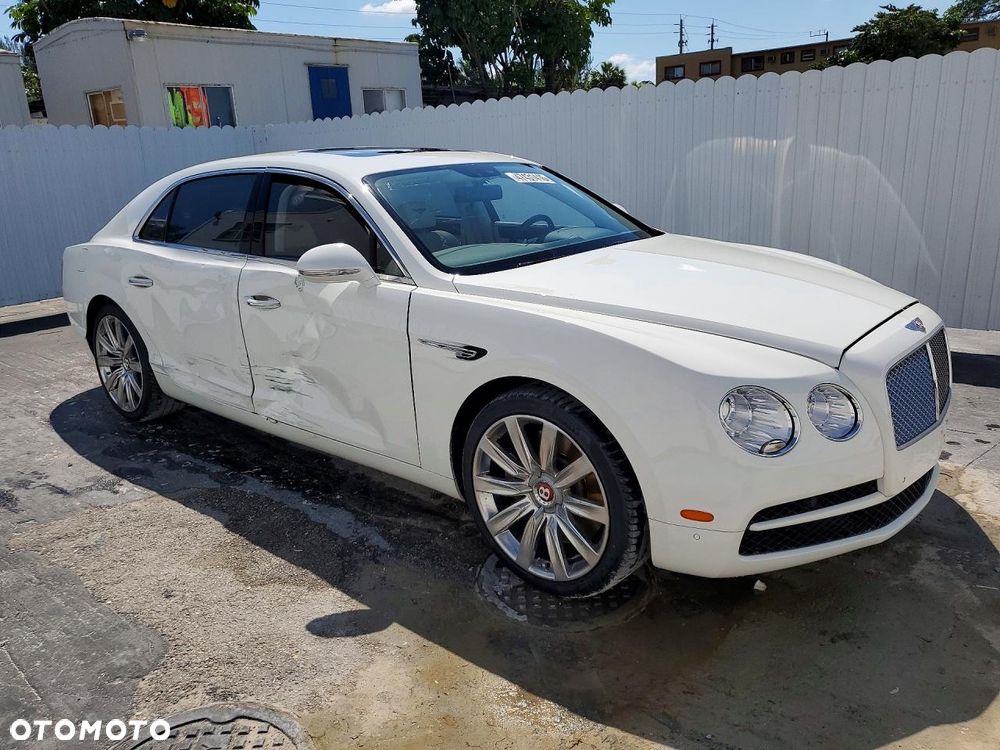Bentley Flying Spur V8 - 4
