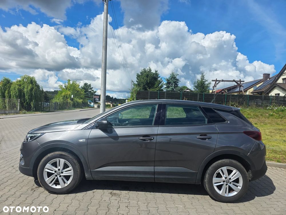 Opel Grandland X 1.2 Start/Stop Business Edition - 2