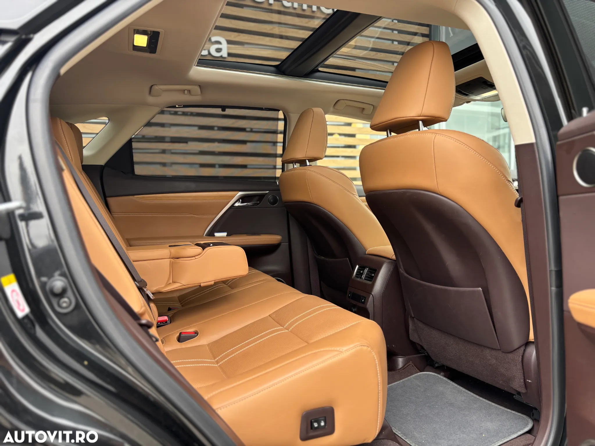 Lexus Seria RX 450h Aut. Luxury (trapa panoramica) - 15