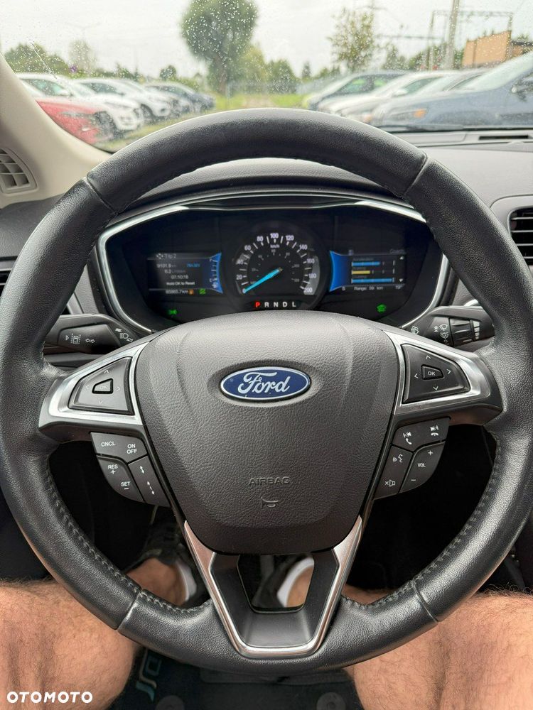 Ford Mondeo - 12