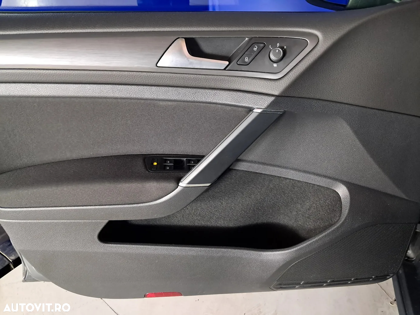 Volkswagen Golf - 9