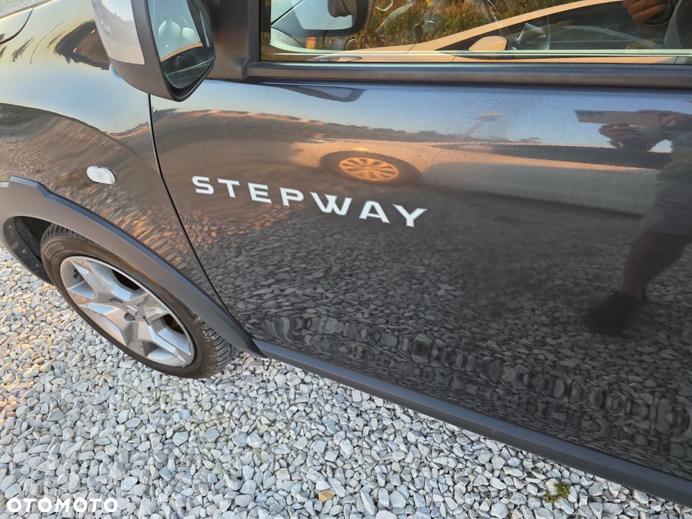 Dacia Lodgy SCe 100 Stepway - 18