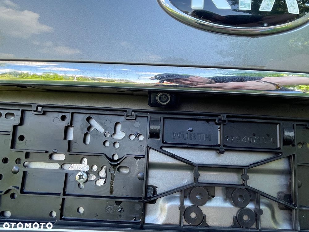 Kia Carens 1.7 CRDi 141 Edition 7 - 28