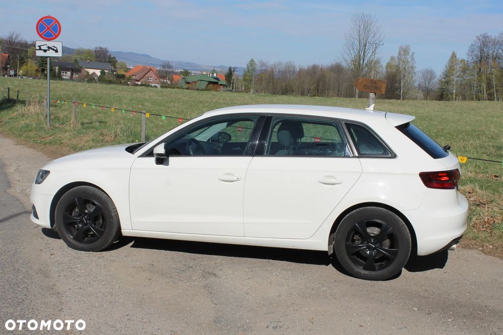 Audi A3 Sportback 2.0 TDI Attraction - 9