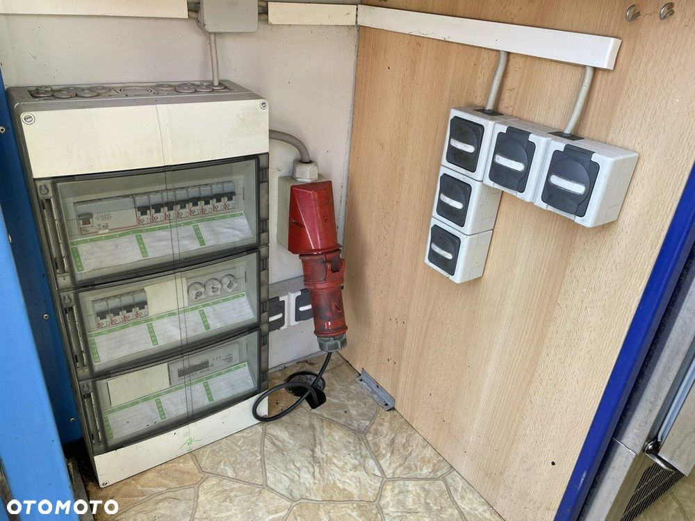 Inny Smażalnia ryb Autosklep Gastronomiczna food truck foodtruck sklep 2012 - 8