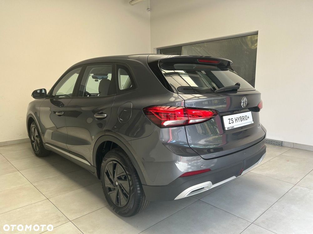 MG ZS Hybrid+ - 5