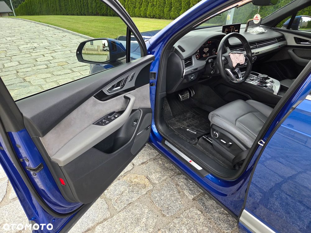 Audi Q7 - 15