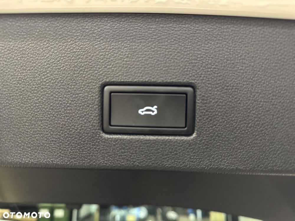 Volkswagen T-Roc 1.5 TSI Style DSG - 19